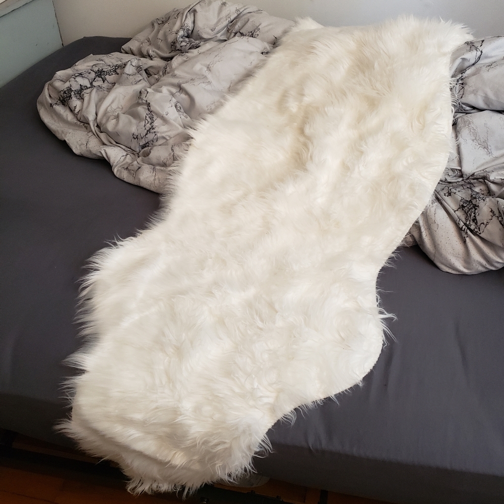 Soft Faux Sheepskin Area Rug Ivory White